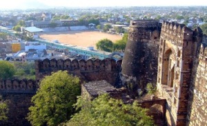 4861577-View_from_Jhansi_Fort_Jhansi